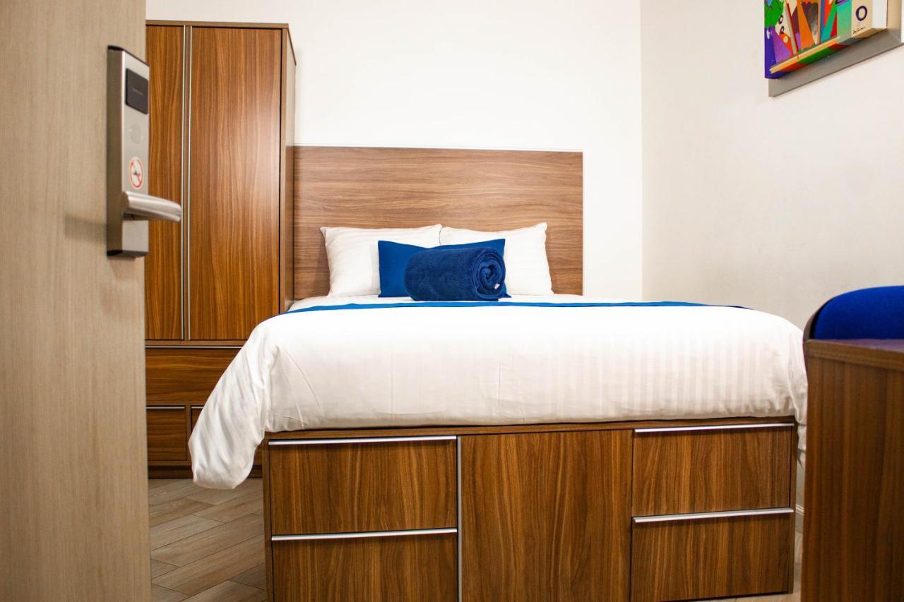 Homestay La Casa Azul *
